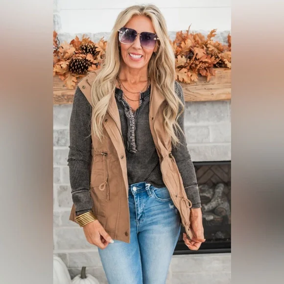 Zenana Military Hoodie Vest Camel Size Small - Picture 3 of 8